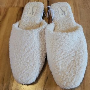 Universal Thread Faux Wool Slide On Slippers Women's 9.5